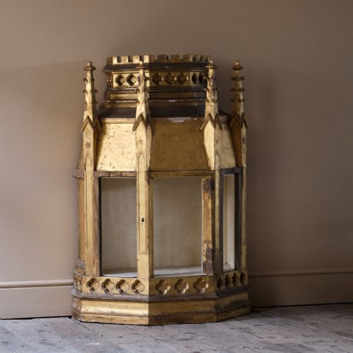 LARGE 19TH CENTURY GOTHIC GILT PINE CUPBOARD - ADDITIONAL PHOTO 3