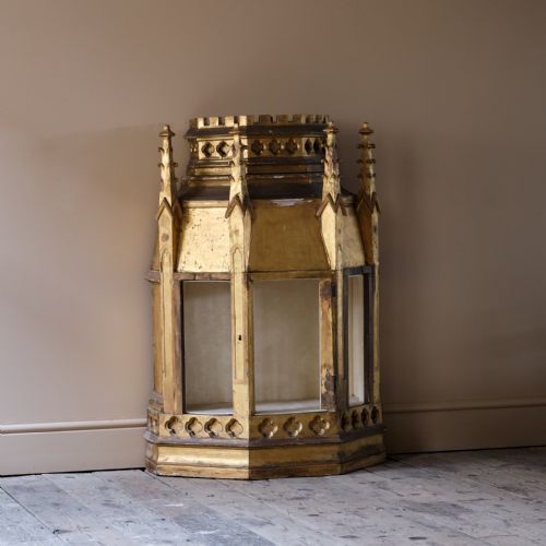 LARGE 19TH CENTURY GOTHIC GILT PINE CUPBOARD - ADDITIONAL PHOTO 5