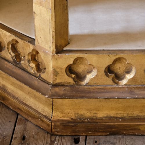 LARGE 19TH CENTURY GOTHIC GILT PINE CUPBOARD - ADDITIONAL PHOTO 8