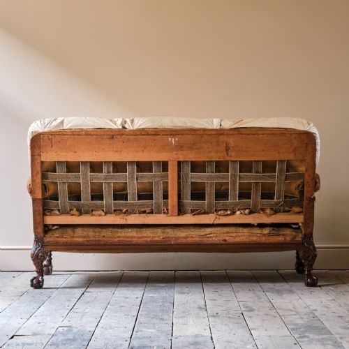 EARLY 20TH CENTURY COUNTRY HOUSE SOFA - ADDITIONAL PHOTO 6