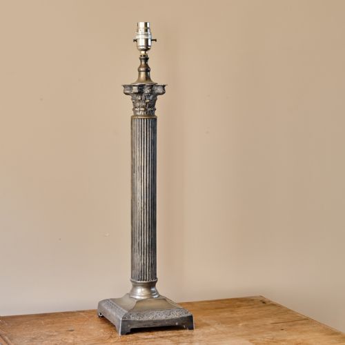 ANTIQUE CORINTHIAN TABLE LAMP - ADDITIONAL PHOTO 3