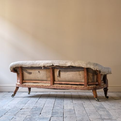 MID 19TH CENTURY COUNTRY HOUSE SOFA - ADDITIONAL PHOTO 6
