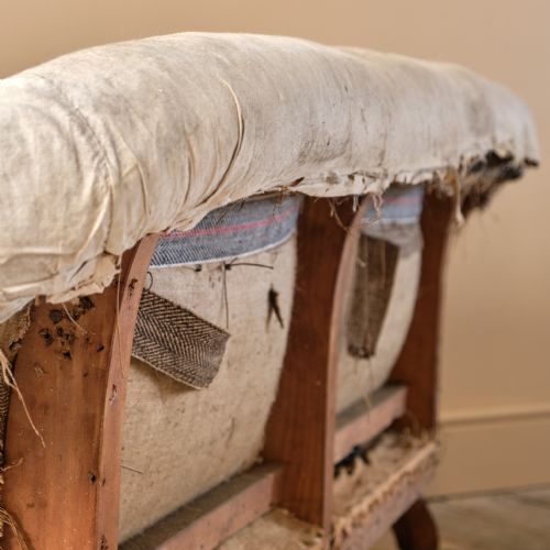 MID 19TH CENTURY COUNTRY HOUSE SOFA - ADDITIONAL PHOTO 10