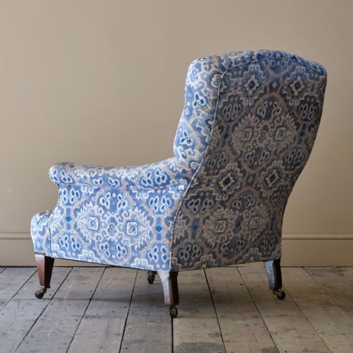 LARGE DEEP SEATED COUNTRY HOUSE ARMCHAIR - ADDITIONAL PHOTO 4