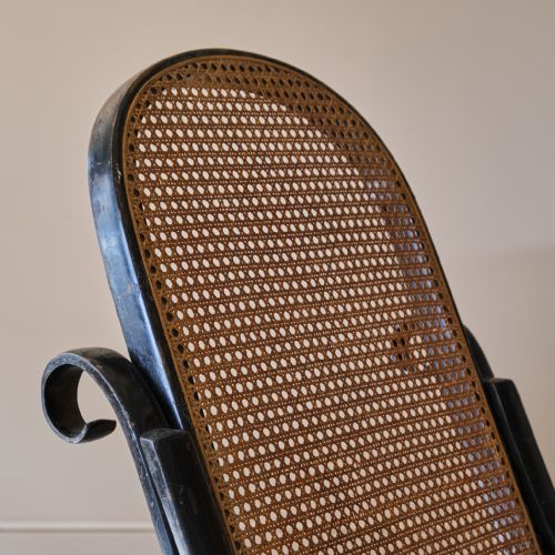 20TH CENTURY ITALIAN BENTWOOD ROCKING CHAIR - ADDITIONAL PHOTO 5