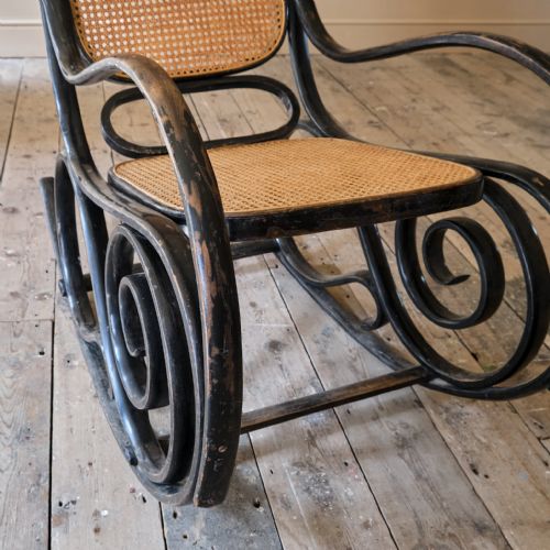 20TH CENTURY ITALIAN BENTWOOD ROCKING CHAIR - ADDITIONAL PHOTO 12