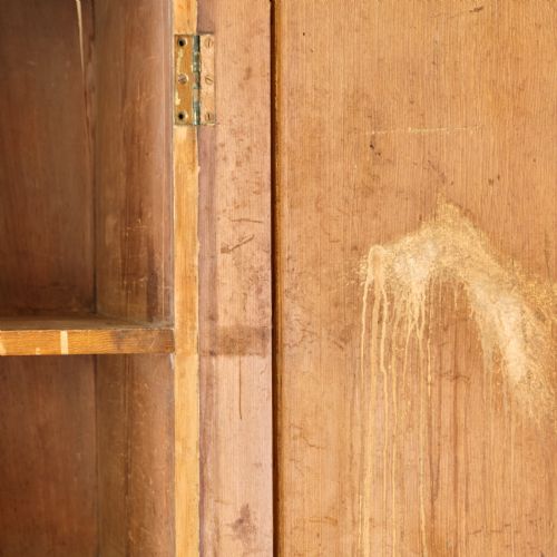 19TH CENTURY PINE CHAPEL CUPBOARD IN PAINT - ADDITIONAL PHOTO 18