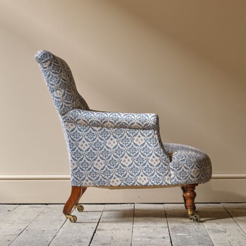 MID 19TH CENTURY HOWARD SONS ARMCHAIR - ADDITIONAL PHOTO 4
