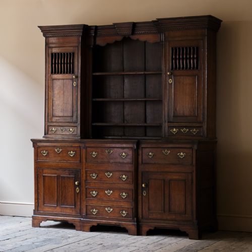 18TH CENTURY WELSH OAK LLANRWST BREAD AND CHEESE DRESSER C1780 - ADDITIONAL PHOTO 1
