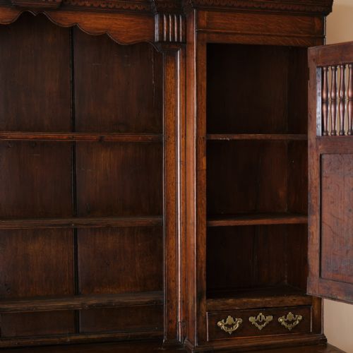 18TH CENTURY WELSH OAK LLANRWST BREAD AND CHEESE DRESSER C1780 - ADDITIONAL PHOTO 3