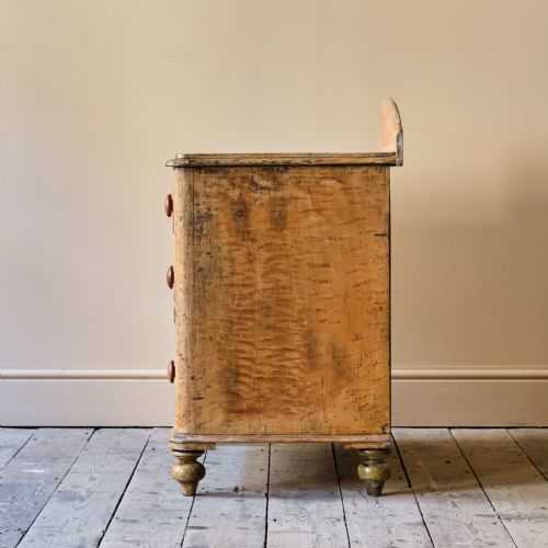 ANTIQUE PINE CHEST OF DRAWERS IN ORIGINAL PAINT - ADDITIONAL PHOTO 5
