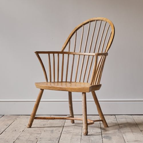 ANTIQUE 19TH CENTURY HOOP BACK WINSOR CHAIR - ADDITIONAL PHOTO 1