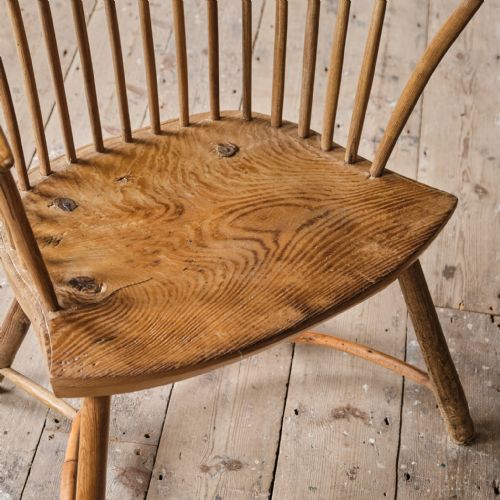 ANTIQUE 19TH CENTURY HOOP BACK WINSOR CHAIR - ADDITIONAL PHOTO 5