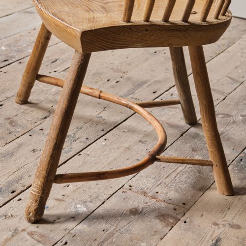 ANTIQUE 19TH CENTURY HOOP BACK WINSOR CHAIR - ADDITIONAL PHOTO 9