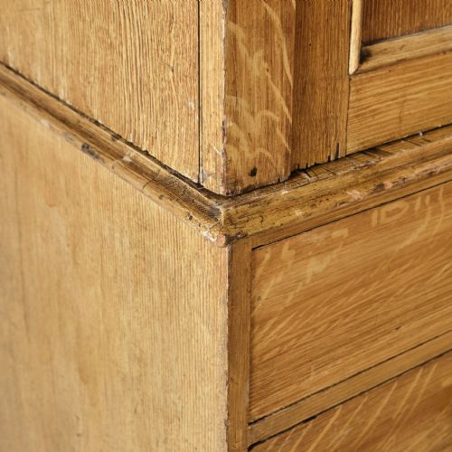 ANTIQUE PINE LINEN PRESS IN ORIGINAL PAINT - ADDITIONAL PHOTO 5