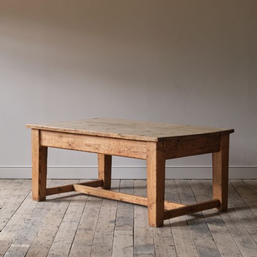 ANTIQUE CHUNKY PINE FARM HOUSE KITCHEN TABLE