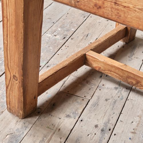 ANTIQUE CHUNKY PINE FARM HOUSE KITCHEN TABLE - ADDITIONAL PHOTO 12