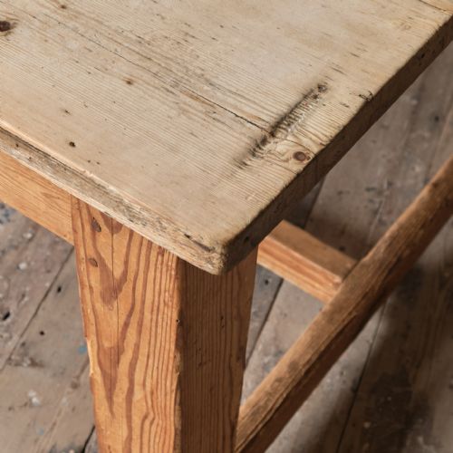 ANTIQUE CHUNKY PINE FARM HOUSE KITCHEN TABLE - ADDITIONAL PHOTO 13