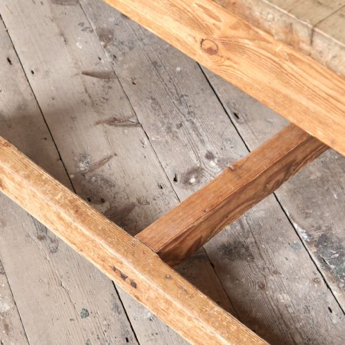 ANTIQUE CHUNKY PINE FARM HOUSE KITCHEN TABLE - ADDITIONAL PHOTO 15