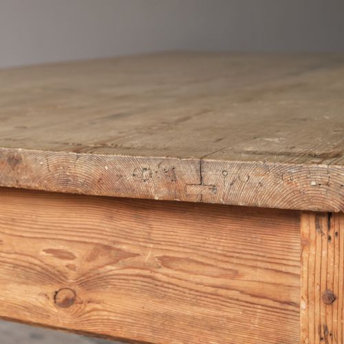 ANTIQUE CHUNKY PINE FARM HOUSE KITCHEN TABLE - ADDITIONAL PHOTO 17