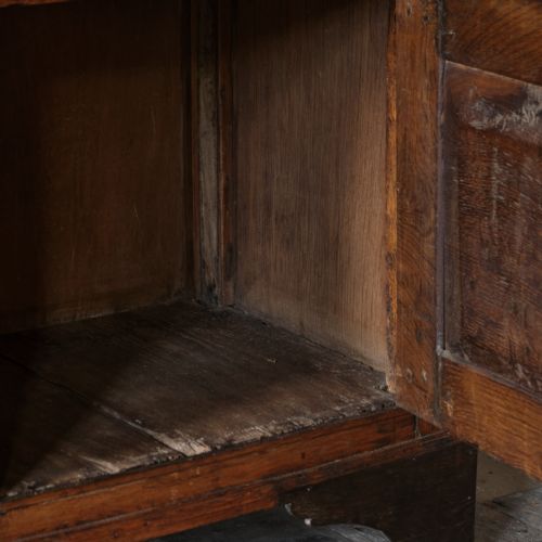 GEORGIAN OAK DOG KENNEL DRESSER RACK - ADDITIONAL PHOTO 7