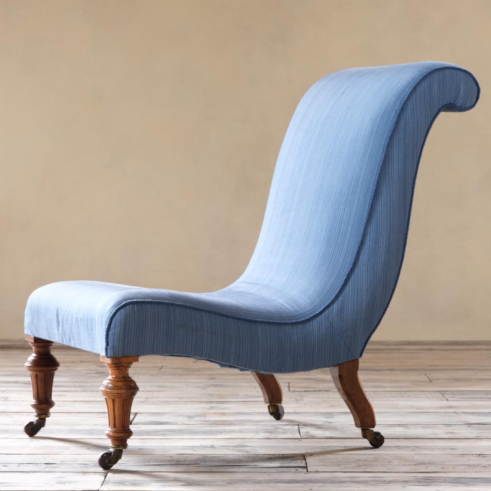 Large 19Th Century Howard Style Walnut Slipper Chair
