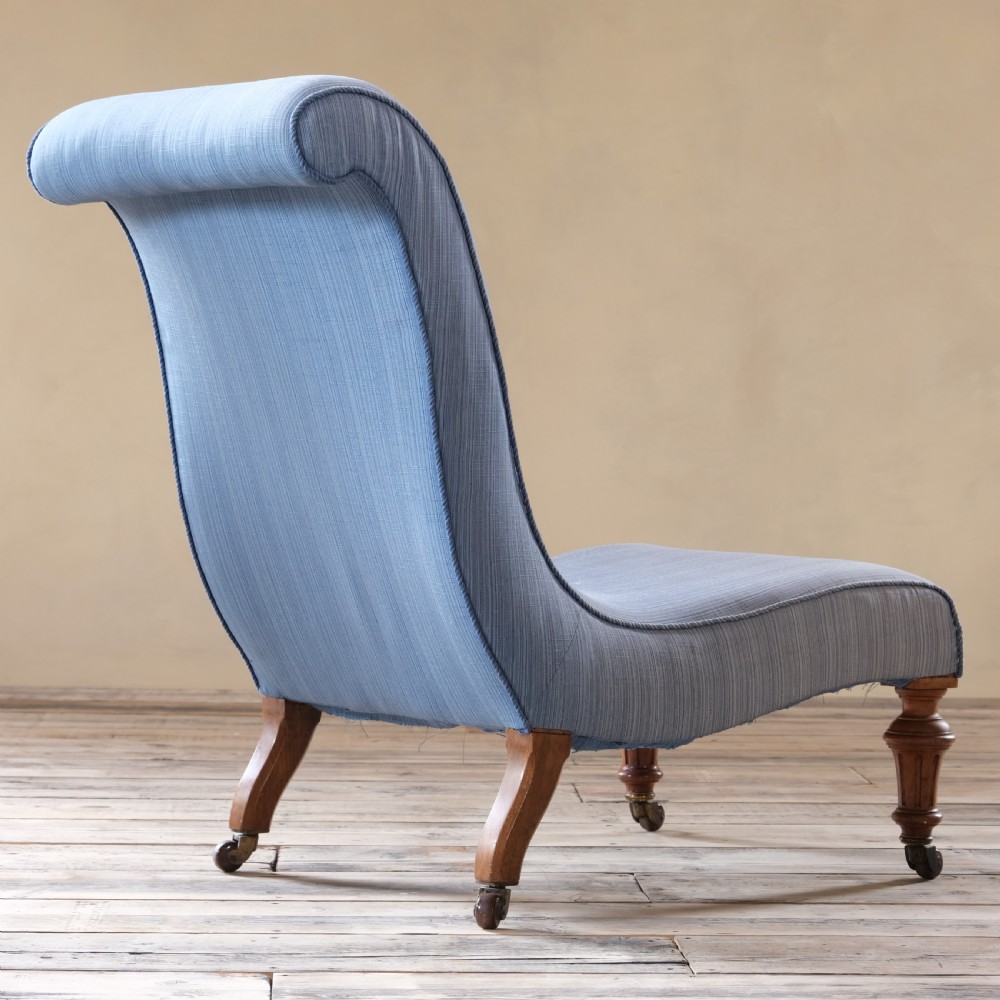 Large 19Th Century Howard Style Walnut Slipper Chair View VII