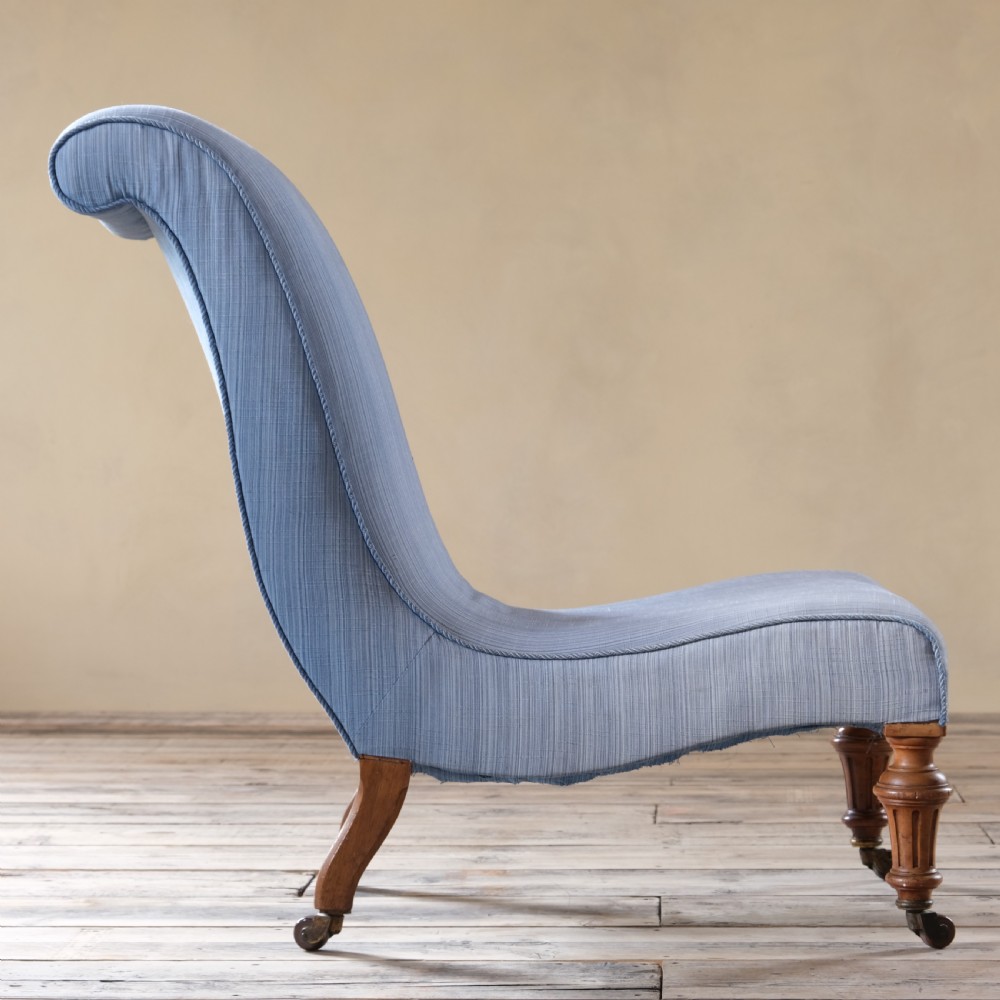 Large 19Th Century Howard Style Walnut Slipper Chair View VIII