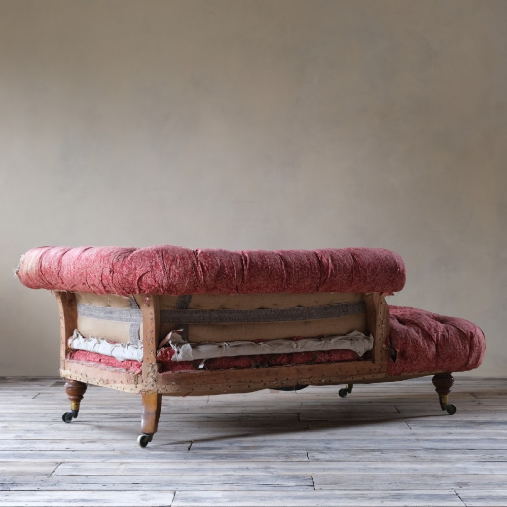 19Th Century Howard & Sons Chesterfield Chaise Lounge View V