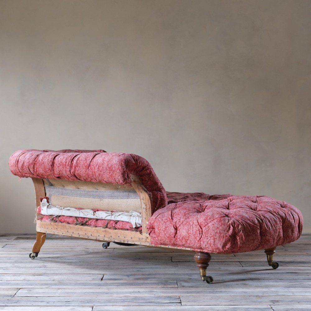 19Th Century Howard & Sons Chesterfield Chaise Lounge View VII