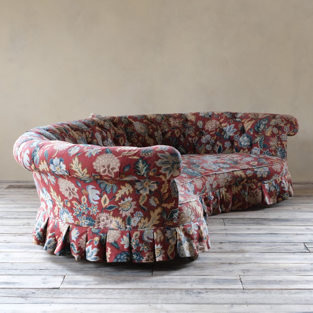 19th century Howard and sons curved chesterfield sofa c1860 View VI