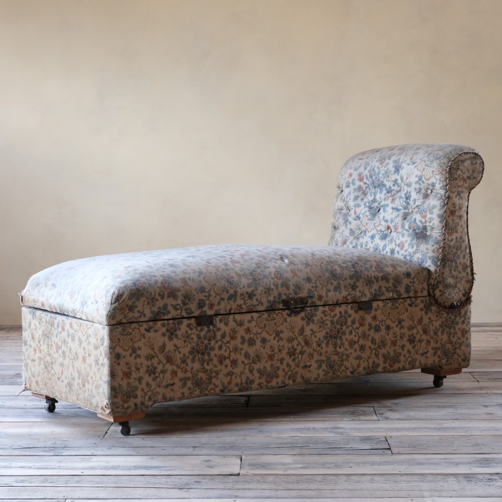 19th century storage daybed ottoman View VII