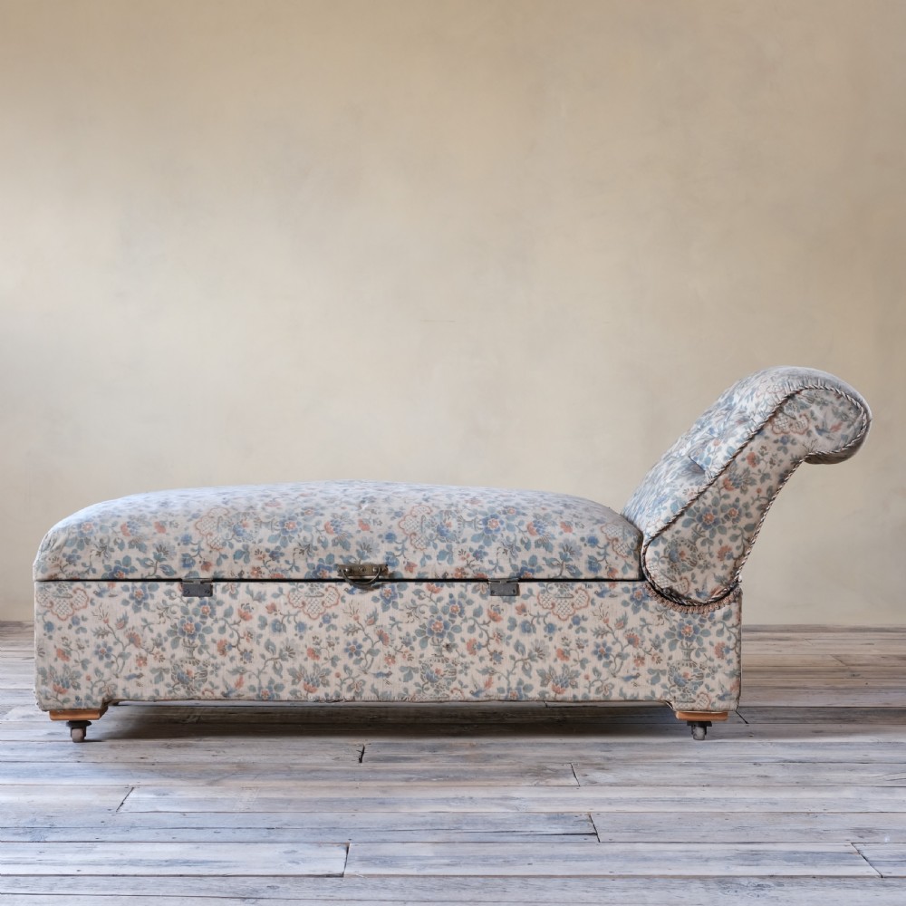 19th century storage daybed ottoman View IX