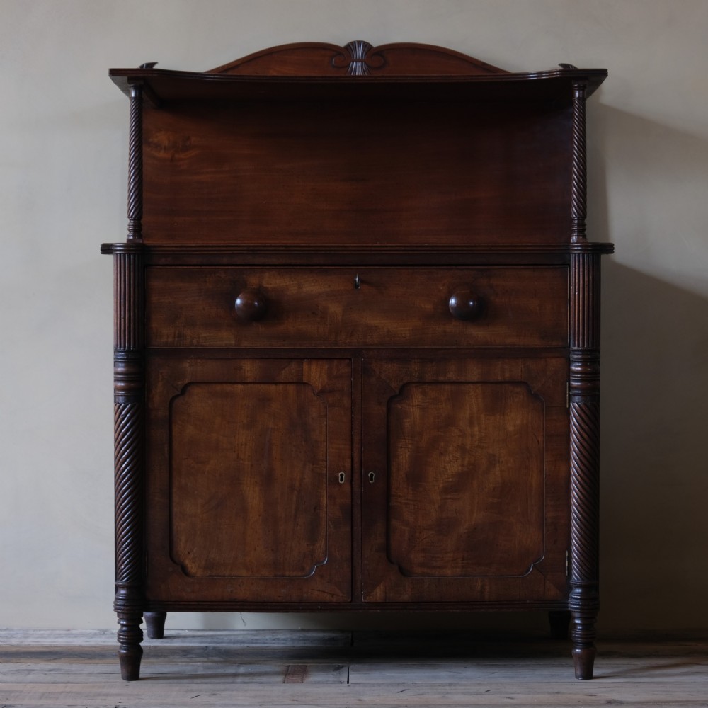 Early 19th century Georgian Mahogany Chiffonier 