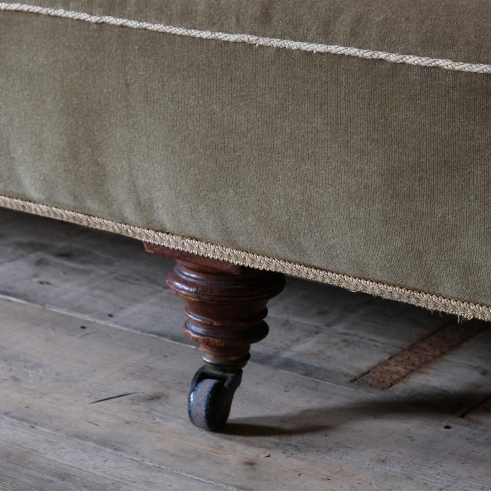 A large 3 seater country house sofa View VIII