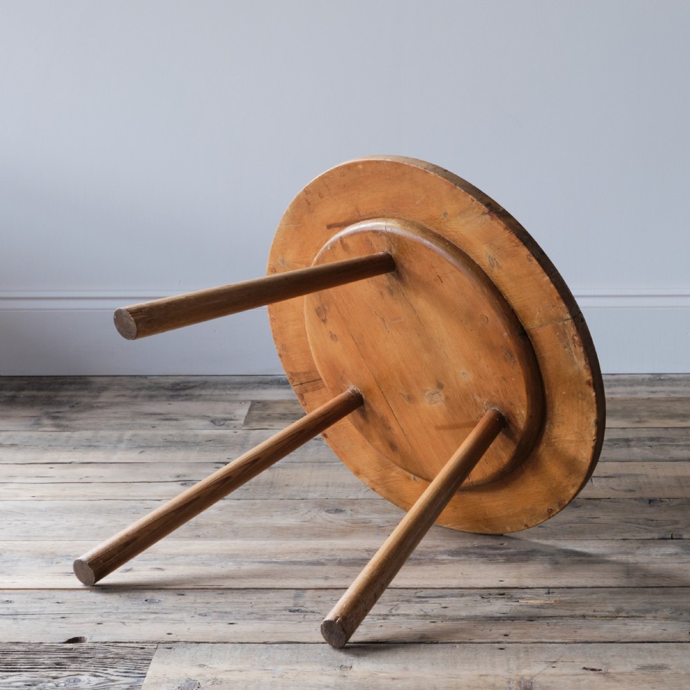 19th century Welsh boarders pine cricket table View VIII
