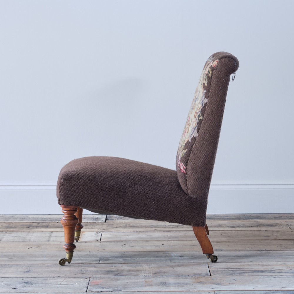 19th century slipper chair View III