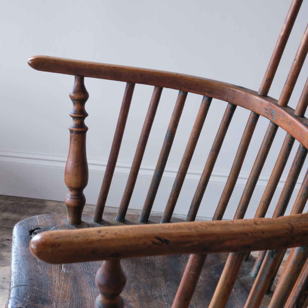 Primitive ash and elm comb back Windsor chair View IX