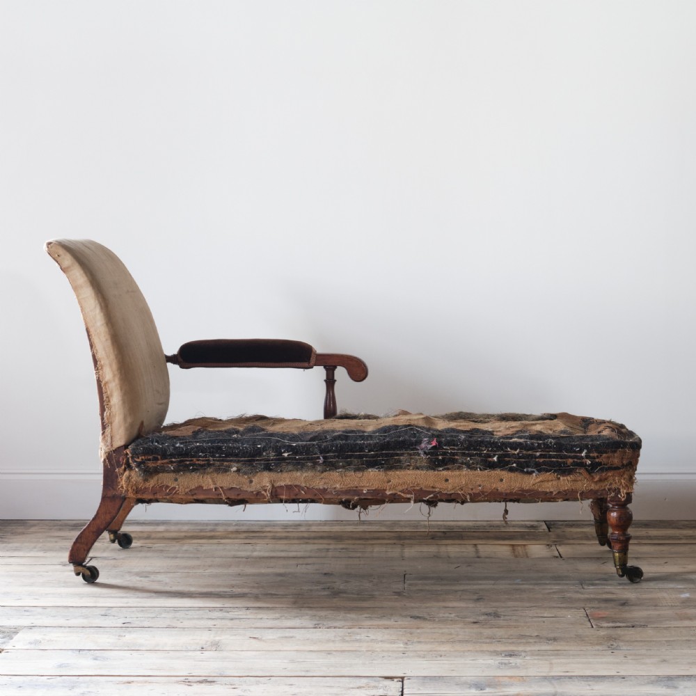 Regency chaise lounge View II