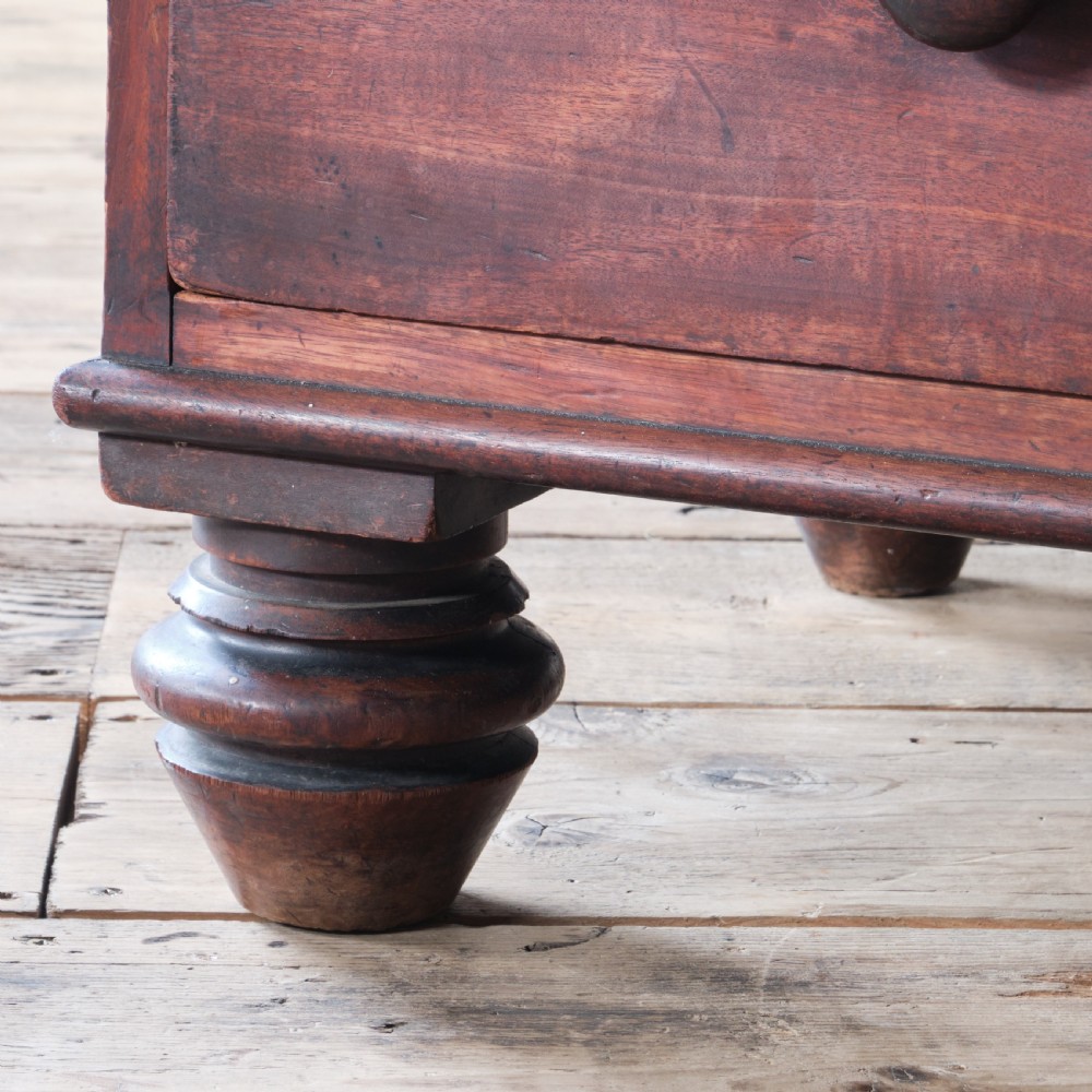 19th century mahogany chest of drawers View VI