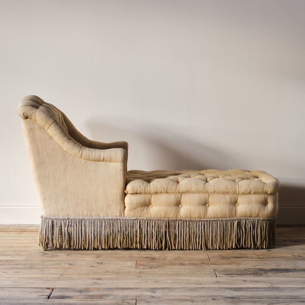 19th century daybed attributed to Maple & Co View VI