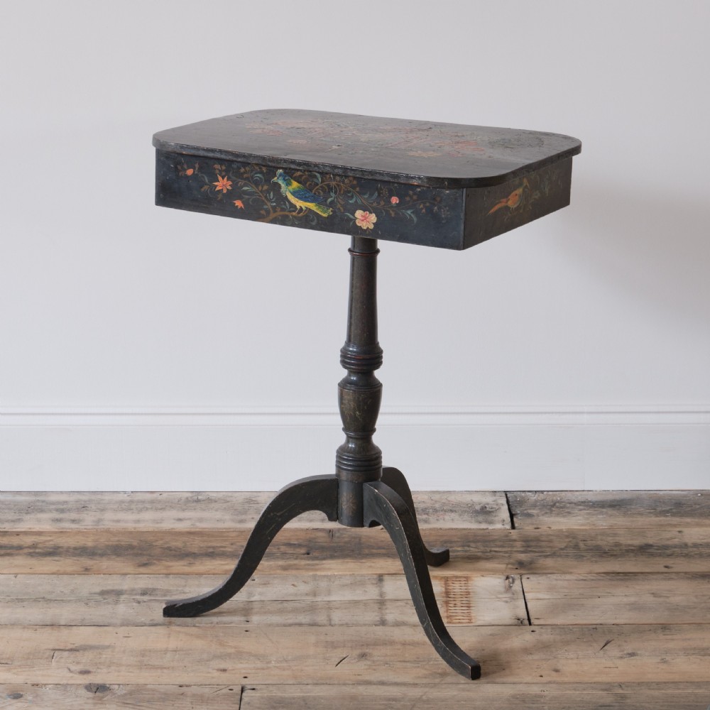 19th-century Chinoiserie lacquered tripod side table View V