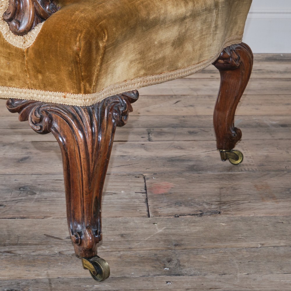 19th century Tub armchair in gold velvet View X