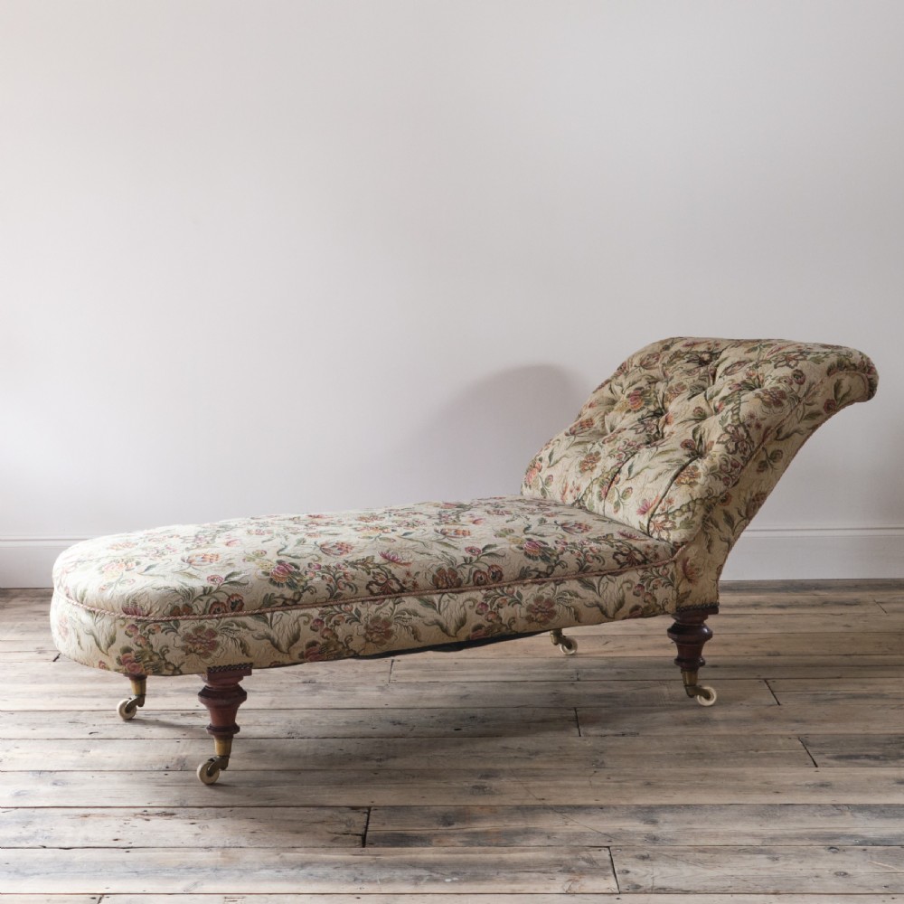 19th century daybed View V