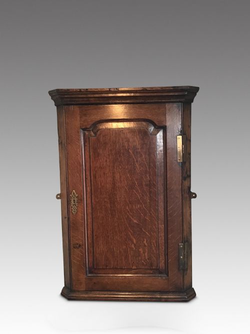 Georgian Oak Corner Cabinet