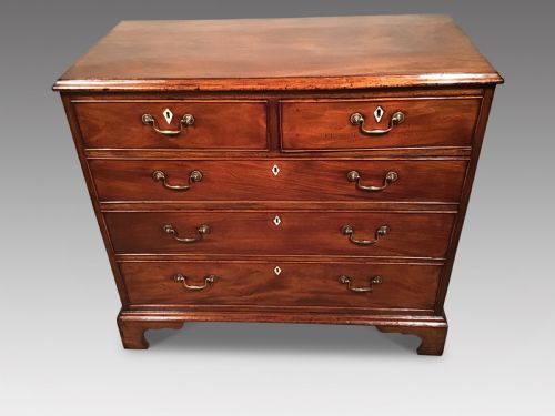 Antique Georgian Chest of Drawers
