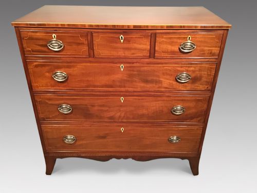 Georgian Mahogany Chest of Drawers