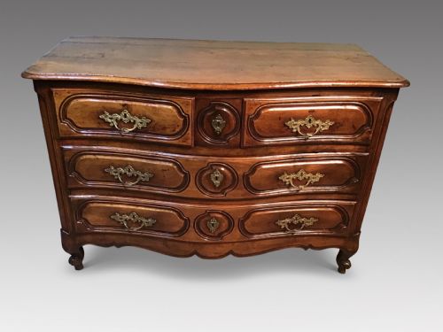 ANTIQUE FRENCH COMMODE