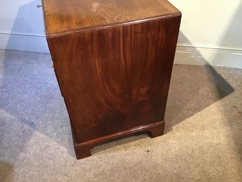 ANTIQUE MAHOGANY KNEEHOLE DESK - ADDITIONAL PHOTO 10