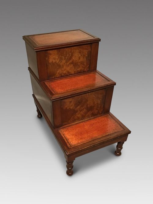 Antique Mahogany Steps